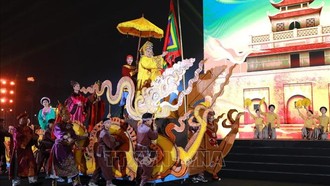 Các tiết mục nghệ thuật tại chương trình. Ảnh: Khánh Hoà/TTXVN.