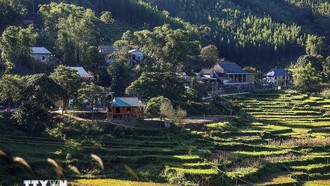 Những xóm làng người Mường bình yên của xã Vân Sơn đang là điểm thu hút đối với nhiều du khách. Ảnh: Trọng Đạt/TTXVN.