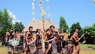 Du khách sẽ được trải nghiệm văn hóa Cơ Tu tại không gian làng dân tộc Cơ Tu. Ảnh minh họa.