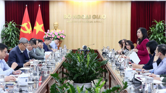 Thứ trưởng Bộ Ngoại giao Lê Thị Thu Hằng, Trưởng Tiểu ban Tuyên truyền và Văn hóa APEC 2027 chủ trì cuộc họp lần 1 của Tiểu ban. 
