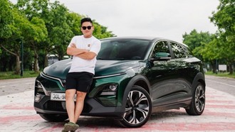 Lái thử VF 6 lần đầu, Gen Z làm ngành năng lượng xanh bỏ luôn ý định mua xe xăng