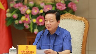 Phó Thủ tướng Trần Hồng Hà phát biểu tại cuộc họp. (Ảnh: Diệp Trương/TTXVN)