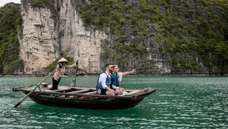 Việt Nam đón gần 17,2 triệu lượt khách quốc tế trong 10 tháng năm 2025