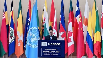 Thứ trưởng Ngoại giao Ngô Lê Văn phát biểu tại Kỳ họp lần thứ 43 Đại hội đồng UNESCO.