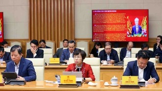 Tăng cường trách nhiệm, đưa Nghị quyết Đại hội Đảng bộ Chính phủ vào cuộc sống