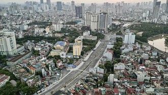 Dự án đầu tư xây dựng đường Vành đai 1, đoạn Hoàng Cầu - Voi Phục có tổng mức đầu tư 7.210 tỷ đồng từ nguồn ngân sách thành phố, điểm đầu tại nút giao Cát Linh - La Thành - Yên Lãng (Hoàng Cầu), điểm cuối tại nút giao Voi Phục. 