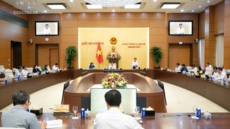 Xem xét sửa bảng lương, phụ cấp chức vụ của cán bộ lãnh đạo Nhà nước