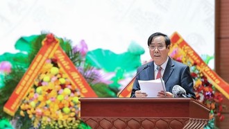 Đồng chí Nguyễn Thanh Bình, Chủ tịch Hội Người cao tuổi Việt Nam khóa VI, phát biểu khai mạc Đại hội.