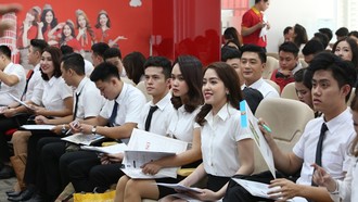 Tưng bừng ngày hội tuyển dụng tiếp viên Vietjet trong tháng 8