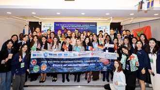 Đối thoại toàn cầu về đạo đức công nghệ thần kinh: Dấu ấn sinh viên gốc Việt tại Hội nghị Mô phỏng UNESCO ở Hong Kong