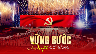 Vững bước dưới cờ Đảng