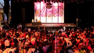 Cộng đồng người Việt tại Pháp rộn ràng đón Tết Bính Ngọ 2026 tại Cung Baltard