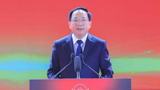 Đồng chí Trịnh Văn Quyết, Ủy viên Bộ Chính trị, Bí thư Trung ương Đảng, Trưởng Ban Tuyên giáo và Dân vận Trung ương, phát biểu tại Lễ trao Giải thưởng Sách Quốc gia lần thứ VIII tối 8/3 - Ảnh: TTXVN