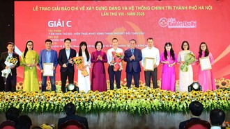 Hà Nội trao Giải báo chí về xây dựng Đảng lần thứ VIII