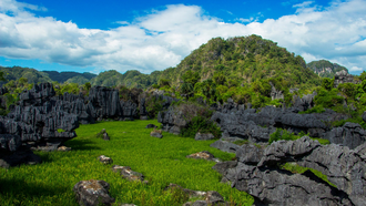 Công viên địa chất toàn cầu Maros Pangkep của Indonesia. Ảnh: Getty