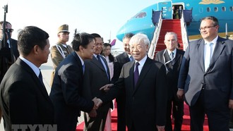 Tổng Bí thư Nguyễn Phú Trọng bắt đầu thăm chính thức Hungary