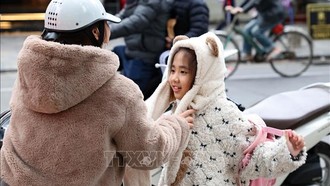 Nhiều trường học Hà Nội lùi giờ vào lớp đảm bảo sức khỏe cho học sinh