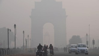 Thủ đô Ấn Độ đối mặt với rét đậm và ô nhiễm không khí nghiêm trọng