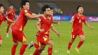 Đêm không ngủ của các cổ động viên bóng đá Việt Nam