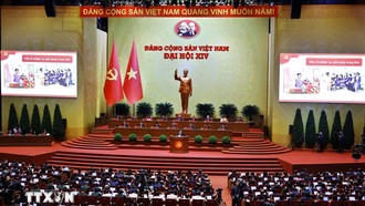 Tiếp tục đẩy mạnh, kiên quyết, kiên trì đấu tranh phòng, chống tham nhũng, lãng phí, tiêu cực