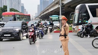 Thủ tướng chỉ đạo tăng cường tổ chức vận tải bảo đảm trật tự, an toàn giao thông dịp Tết Nguyên đán