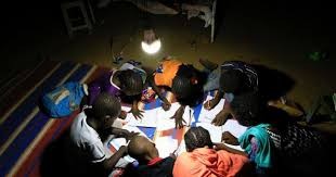 Gần 600 triệu người ở châu Phi vẫn chưa có điện