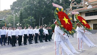 Chủ tịch Quốc hội Trần Thanh Mẫn tri ân các Anh hùng Liệt sỹ, Mẹ Việt Nam anh hùng tại Thành phố Hồ Chí Minh