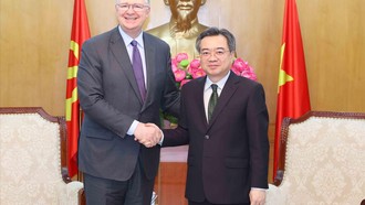 Trưởng Ban Chính sách, Chiến lược Trung ương Nguyễn Thanh Nghị tiếp Ủy viên Hội đồng quản trị Tập đoàn The Asia Group