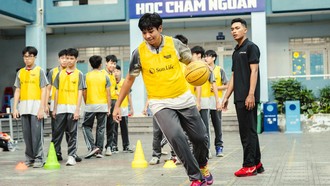 Sun Life khẳng định cam kết lâu dài vì sức khỏe thế hệ trẻ với chương trình Hoops + Health 2026