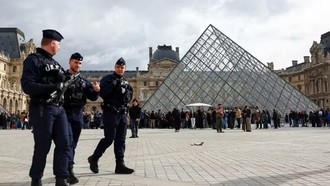 Vụ trộm chấn động tại bảo tàng Louvre được dựng thành phim