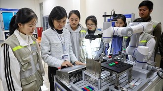 Đưa Việt Nam tham gia sâu hơn vào chuỗi giá trị bán dẫn khu vực và toàn cầu