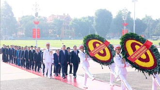 Lãnh đạo Đảng, Nhà nước tưởng niệm các Anh hùng liệt sĩ và viếng Chủ tịch Hồ Chí Minh