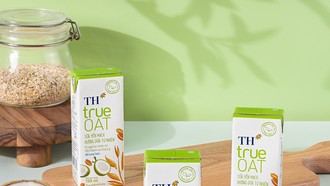 Sản phẩm Sữa yến mạch TH true OAT. 