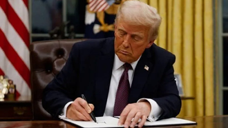 Tổng thống Donald Trump ký sắc lệnh mở đường thành lập Học viện Không gian Mỹ