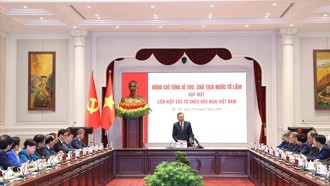 Tổng Bí thư, Chủ tịch nước Tô Lâm gặp mặt đại diện Ban Chấp hành Liên hiệp các tổ chức hữu nghị Việt Nam khóa VII