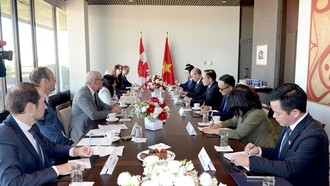 Bộ trưởng Lê Hoài Trung hội đàm với Bộ trưởng Ngoại giao Canada Anita Anand