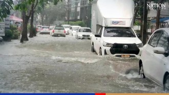Thủ đô Thái Lan ngập nặng, 15 tuyến đường huyết mạch bị ảnh hưởng