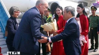 Tổng thống Liên bang Thụy Sĩ Guy Parmelin và Phu nhân bắt đầu thăm chính thức Việt Nam