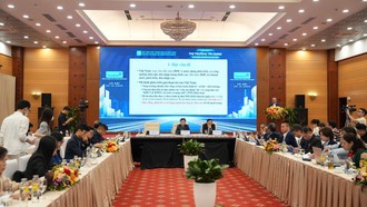 Quang cảnh diễn đàn 