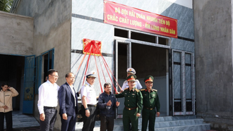 Quang cảnh lễ bàn giao nhà thuộc “Chiến dịch Quang Trung” diễn ra trang trọng tại xã Suối Hiệp sáng ngày 10/1