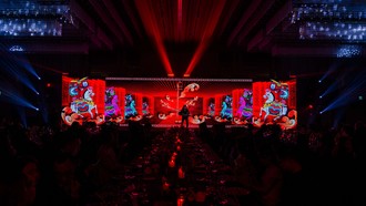 Lễ vinh danh mang chủ đề "Đi giữa biển vàng"