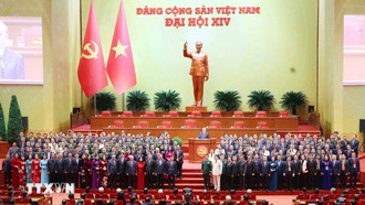 Ban Chấp hành Trung ương Đảng khóa XIV ra mắt Đại hội.