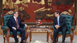 Thủ tướng đề nghị hai bên phát huy tối đa vai trò của cơ chế Ủy ban liên Chính phủ Việt Nam-Cuba và các cơ chế hợp tác cấp bộ, ngành. Ảnh: VGP/Nhật Bắc