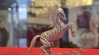 Ngựa bạc từ làng Định Công hơn 1.000 năm tuổi (Hà Nội)