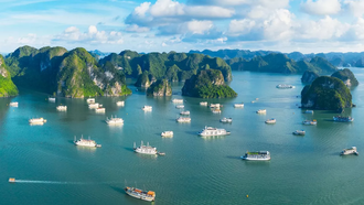 Du lịch – nền kinh tế không khói được coi là thế mạnh chủ lực đưa Vân Đồn thành trung tâm kinh tế biển hiện đại mang tầm khu vực. Ảnh: bvhttdl.gov.vn