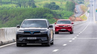 Chủ xe điện thẳng thắn: Không có lý do gì bỏ tiền gấp 4-5 lần mua xe xăng, khi đã có VF 9 