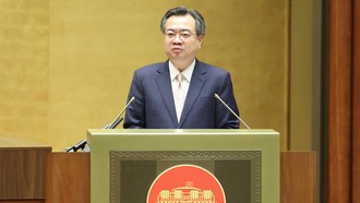 Đồng chí Nguyễn Thanh Nghị, Ủy viên Bộ Chính trị, Bí thư Trung ương Đảng, Trưởng Ban Chính sách, chiến lược Trung ương phát biểu tại Hội nghị. Ảnh VGP/Nhật Bắc