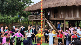 Các hoạt động văn hóa tại Làng Văn hóa-Du lịch các dân tộc Việt Nam.