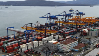 Cảng hàng hóa Vladivostok ở vùng Viễn Đông của Nga.
