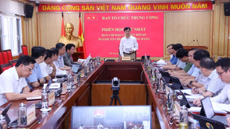 Ủy viên Bộ Chính trị, Bí thư Trung ương Đảng, Trưởng Ban Tổ chức Trung ương Nguyễn Duy Ngọc, Trưởng Ban Chỉ đạo chuyển đổi số ngành Tổ chức xây dựng Đảng phát biểu chỉ đạo.
